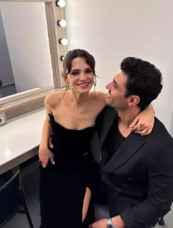 Evlilik teklifi alan Şifanur Gül aşka geldi!